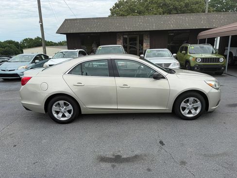 Used 2013 Chevrolet Malibu LS FWD image 3