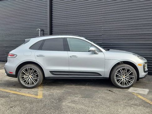 Certified 2026 Porsche Macan AWD/4WD image 8