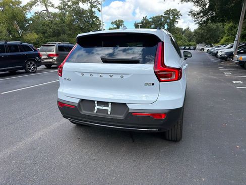 Used 2024 Volvo XC40 B5 Ultimate w/ Protection Package Premier AWD/4WD image 13