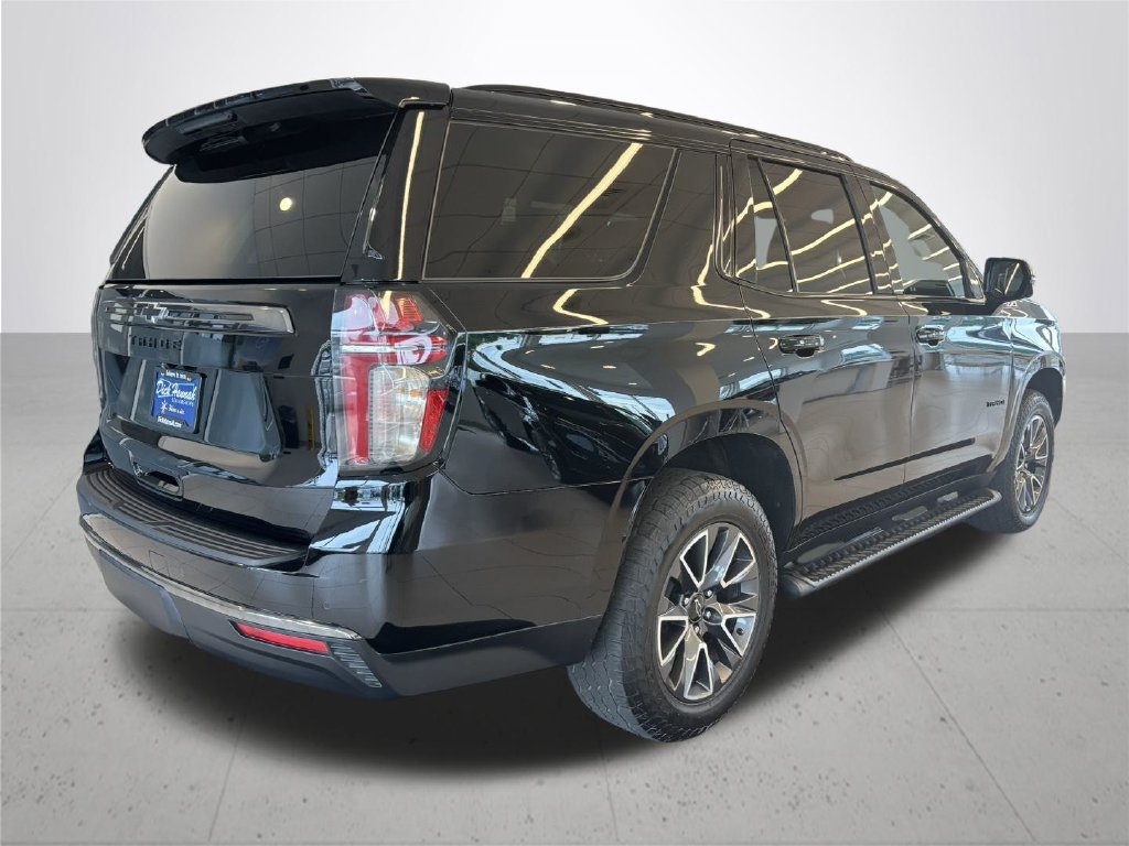 Used 2022 Chevrolet Tahoe Z71 w/ Luxury Package AWD/4WD image 7
