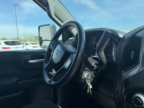 Used 2020 Chevrolet Silverado 3500 W/T w/ WT Convenience Package image 17