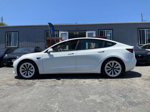 Used 2022 Tesla Model 3 RWD image 5