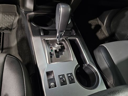 Certified 2022 Toyota 4Runner SR5 Premium image 33