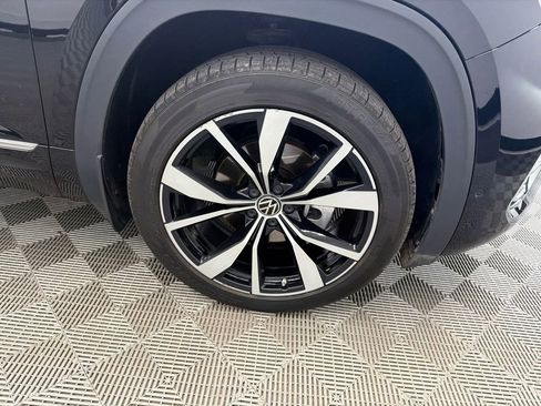 Used 2024 Volkswagen Atlas SEL Premium R-Line AWD/4WD image 13