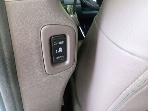 Used 2017 Honda Odyssey EX-L image 52