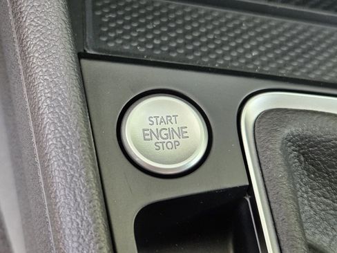 New 2025 Volkswagen Jetta SE image 29