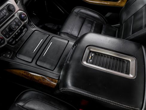 Used 2017 GMC Yukon Denali image 20