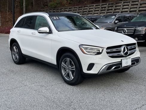 Certified 2021 Mercedes-Benz GLC 300 4MATIC image 4