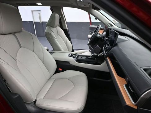 Used 2024 Toyota Grand Highlander Platinum image 55