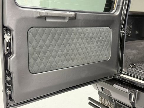 Used 2018 Mercedes-Benz G 550 Squared image 61