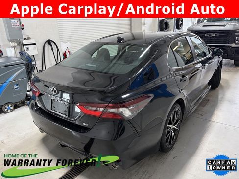 Used 2023 Toyota Camry SE image 10