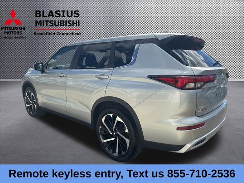 Used 2024 Mitsubishi Outlander SE AWD/4WD image 19