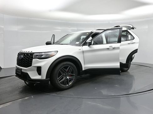 New 2026 Ford Explorer ST-Line RWD image 30