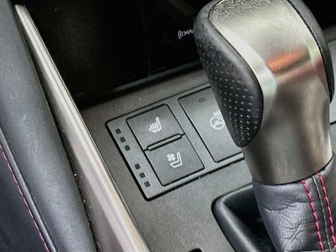 Used 2018 Lexus IS 350 AWD image 28