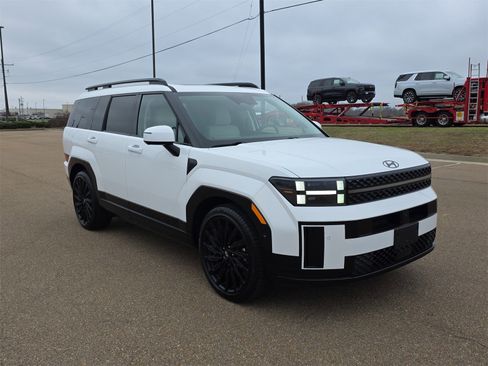 Used 2025 Hyundai Santa Fe Calligraphy image 2