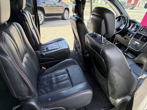 Used 2019 Dodge Grand Caravan GT FWD image 14