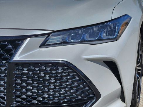 Used 2019 Toyota Avalon XSE FWD image 7