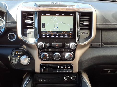 Used 2019 RAM 1500 Laramie AWD/4WD image 12
