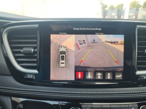 New 2026 Chrysler Pacifica Select image 4