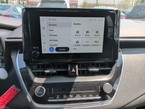 Used 2024 Toyota Corolla LE FWD image 19