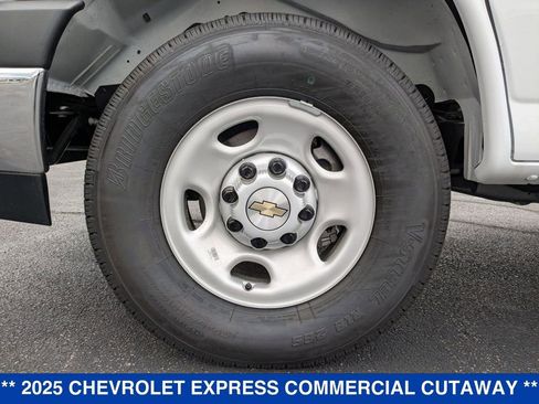 New 2025 Chevrolet Express 3500 w/ Power Convenience Package image 10