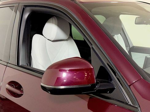 Certified 2024 BMW X5 xDrive40i w/ M Sport Package image 31