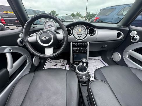 Used 2007 MINI Cooper Convertible FWD image 15