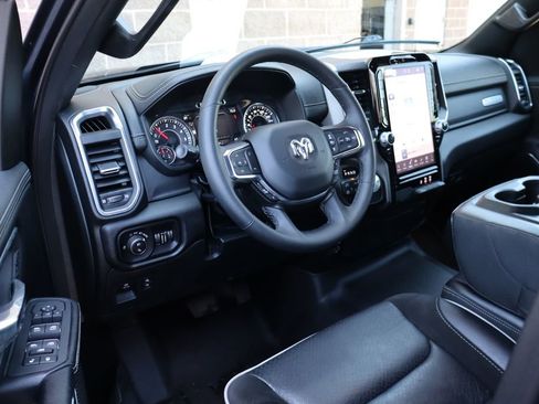 Used 2025 RAM 1500 Laramie AWD/4WD image 14