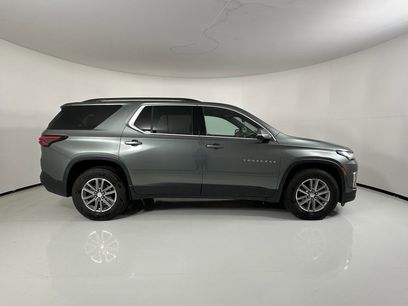 Used 2023 Chevrolet Traverse LT
