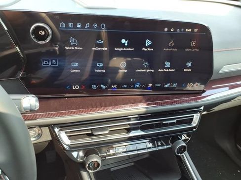 New 2026 Chevrolet Traverse RS w/ LPO, Floor Liner Package AWD/4WD image 14