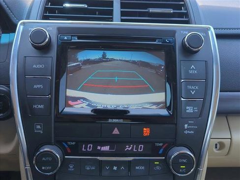 Used 2016 Toyota Camry XLE w/ Advanced Technology Package FWD image 16