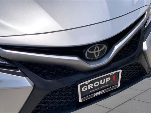 Used 2019 Toyota Camry SE FWD image 28