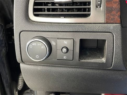 Used 2007 GMC Yukon Denali image 10