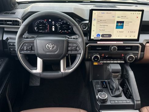 New 2026 Toyota 4Runner Limited AWD/4WD image 16