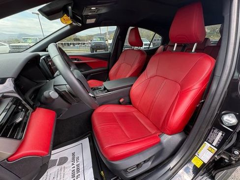 Used 2025 Toyota Camry XSE image 30