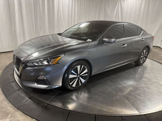 Used 2021 Nissan Altima 2.5 SV image 1