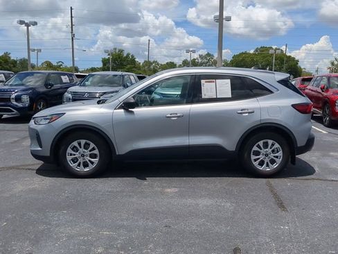 Used 2023 Ford Escape Active w/ Tech Pack #1 FWD image 8