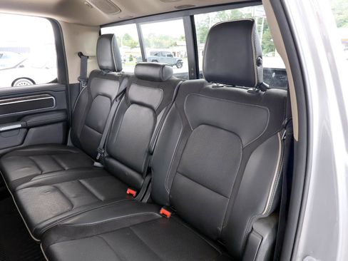 Used 2019 RAM 1500 Laramie AWD/4WD image 22