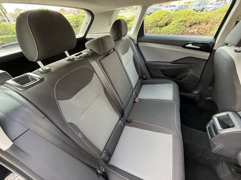 Used 2024 Volkswagen Taos S image 33