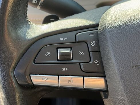 Used 2024 Cadillac XT4 Premium Luxury w/ Cold Weather Package FWD image 25