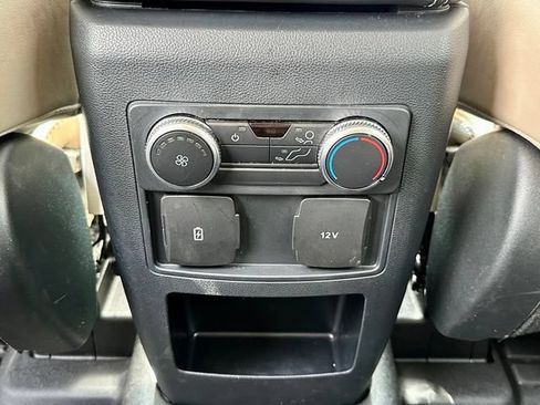 Used 2021 Ford Explorer XLT w/ Equipment Group 202A RWD image 19