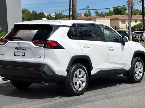 Certified 2025 Toyota RAV4 LE FWD image 5