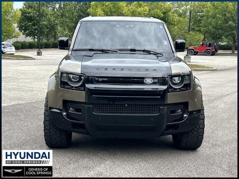 Used 2025 Land Rover Defender 110 X AWD/4WD image 2