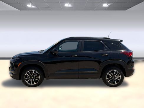 Used 2026 Chevrolet TrailBlazer LT AWD/4WD image 2