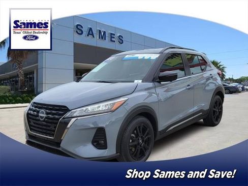 Used 2024 Nissan Kicks SR image 1