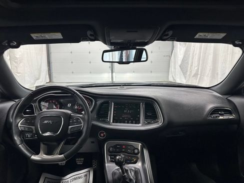 Used 2016 Dodge Challenger SRT Hellcat RWD image 42