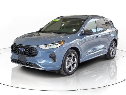 Used 2024 Ford Escape ST-Line w/ Tech Pack #1 FWD image 5