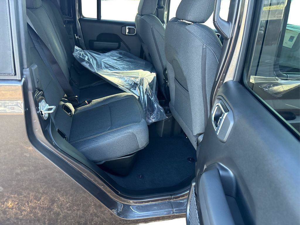 New 2026 Jeep Gladiator Sport AWD/4WD image 20