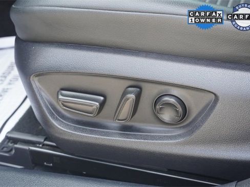 Used 2024 Toyota Camry SE image 18