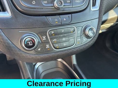 Used 2024 Chevrolet Malibu LT FWD image 24
